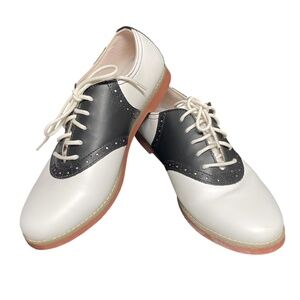 Eastland Sadie saddle Oxford shoes Size 8.5